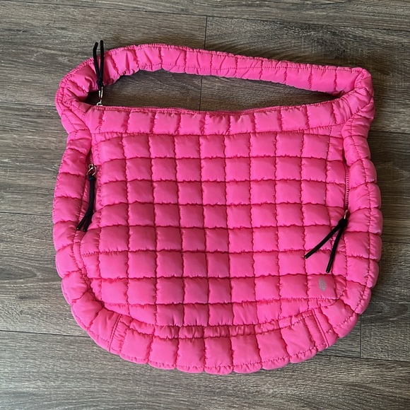 FP Movement by Free People Handbags - NWOT Free People Quilted Carry All bubblegum pink
